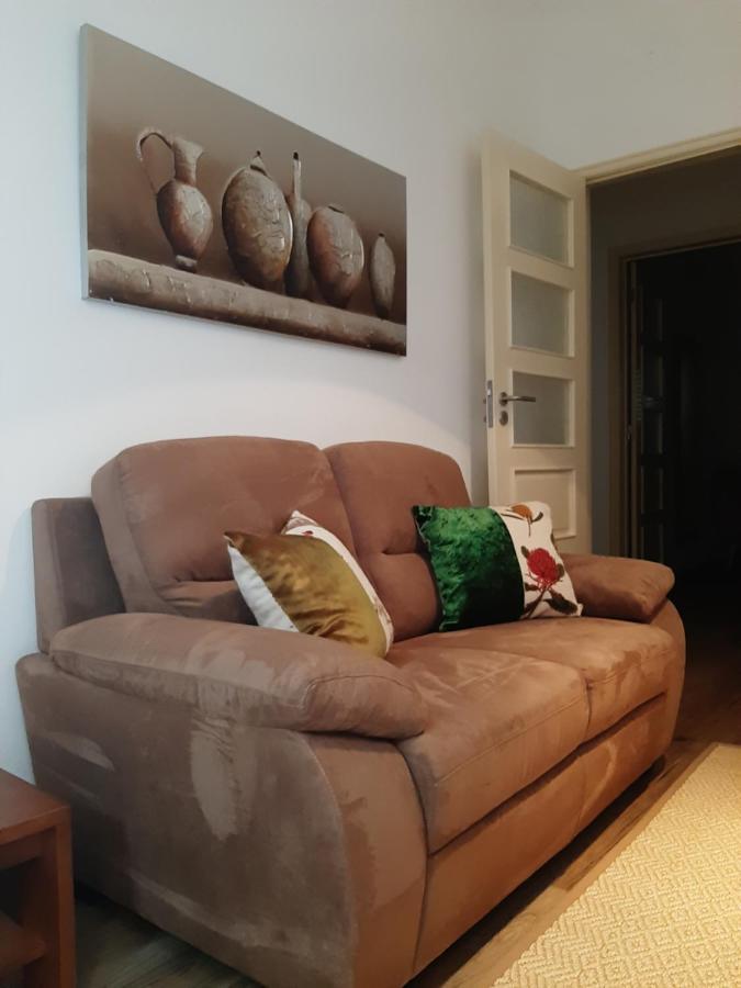 Alojamento Ferreira - Apartamento B Apartment ซังติอาโก โด กาเซ็ง ภายนอก รูปภาพ
