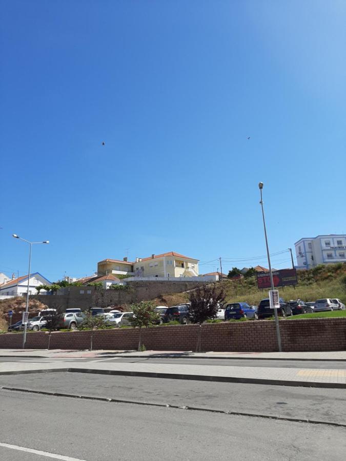 Alojamento Ferreira - Apartamento B Apartment ซังติอาโก โด กาเซ็ง ภายนอก รูปภาพ