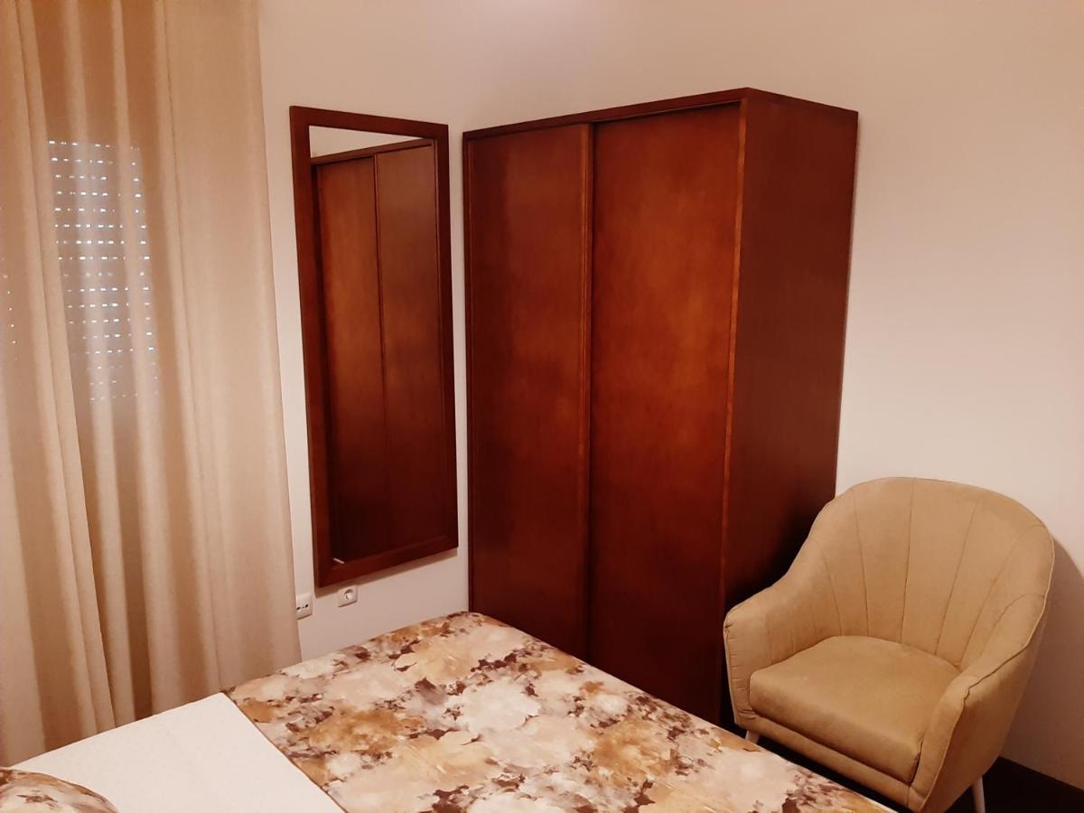Alojamento Ferreira - Apartamento B Apartment ซังติอาโก โด กาเซ็ง ภายนอก รูปภาพ