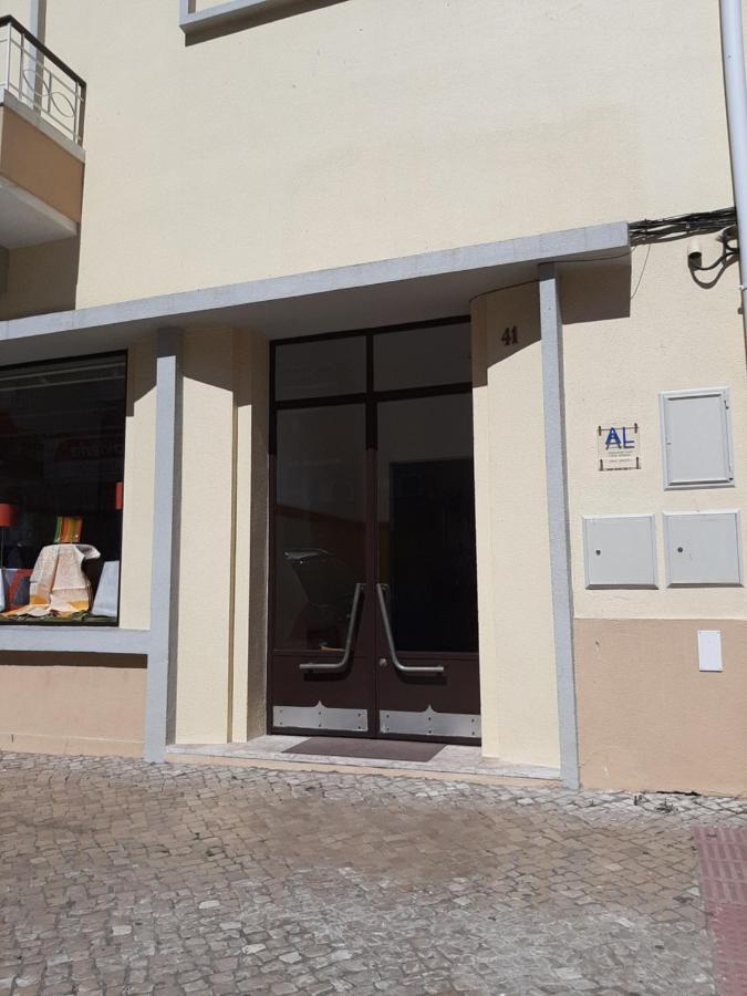 Alojamento Ferreira - Apartamento B Apartment ซังติอาโก โด กาเซ็ง ภายนอก รูปภาพ