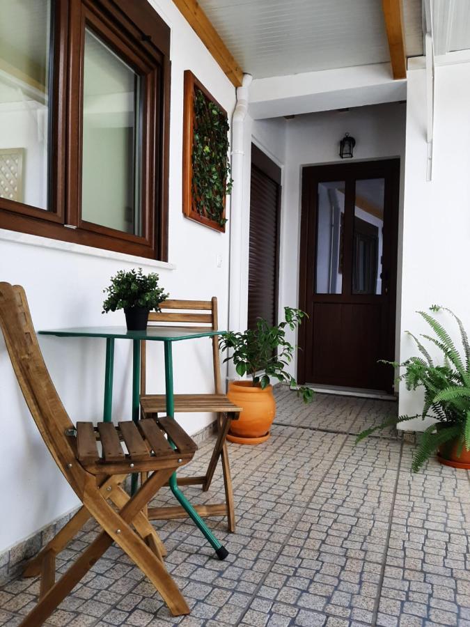 Alojamento Ferreira - Apartamento B Apartment ซังติอาโก โด กาเซ็ง ภายนอก รูปภาพ